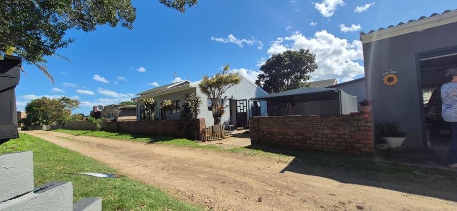 2 Bedroom Property for Sale in Cosy Corner Eastern Cape